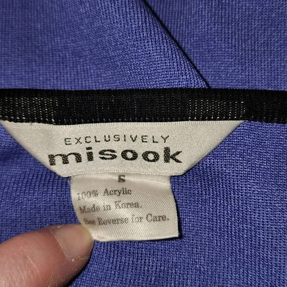 Exclusively Misook Womens Purple Black Short Sleeve Shirt Top Blouse Small - Picture 4 of 4